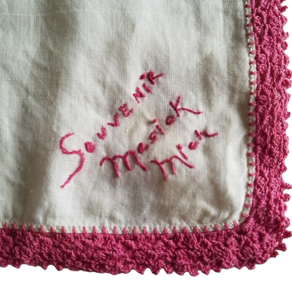 Vintage Souvenir Hankie Pink Crocheted Border Hanky Handkerchief Mesick Michigan